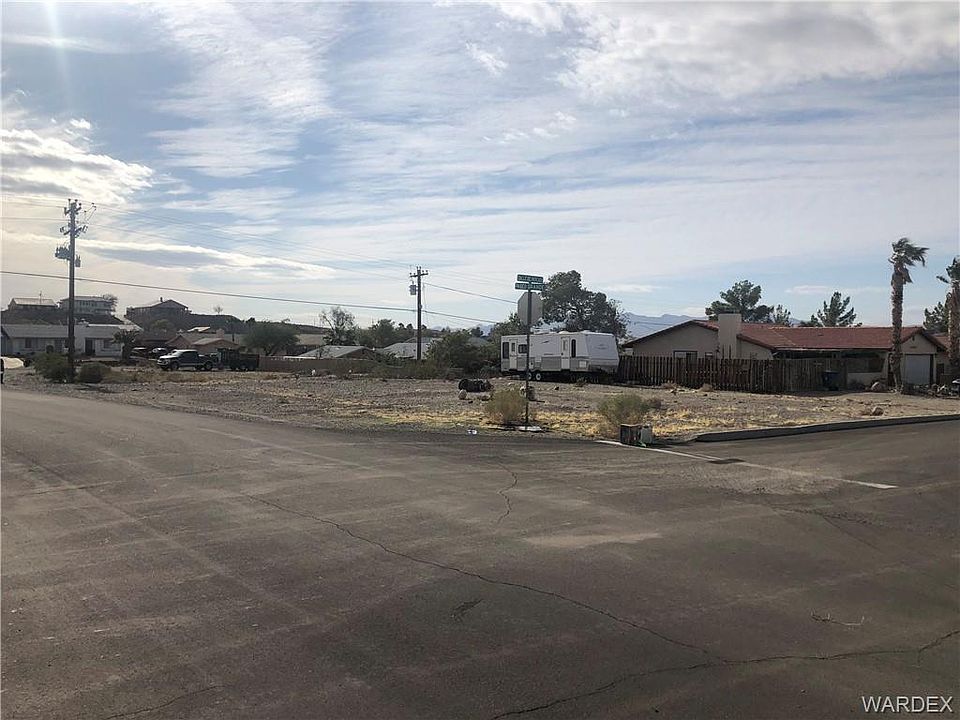 1st image of 2698 Calle De Mercado