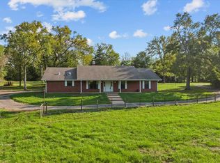 925 E Fm 323, Palestine, TX 75801