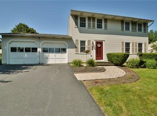 8334 Datum Ln, Baldwinsville, NY 13027