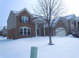 788 Huntington Dr, South Lyon, MI