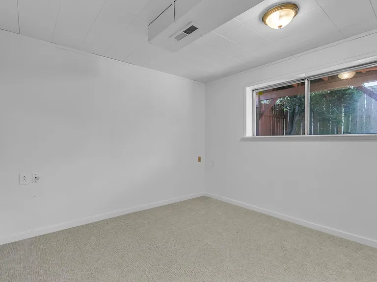 405 SW 116th Pl — Photo 14