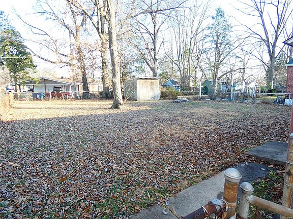 2nd image of 3528 Boswell Ave