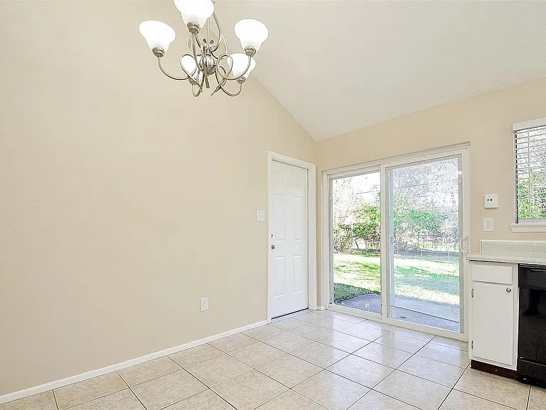 10119 Leawood Blvd — Photo 15