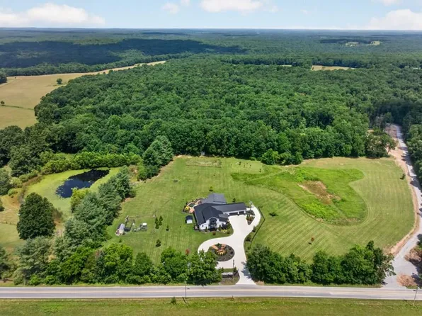 3358 Plateau Rd, Crossville, TN 38571
