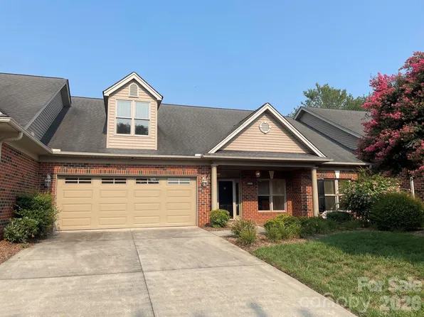 509 26th Ave NE, Hickory, NC 28601
