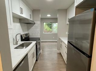 2301 W Lynn St APT 201, Seattle, WA 98199