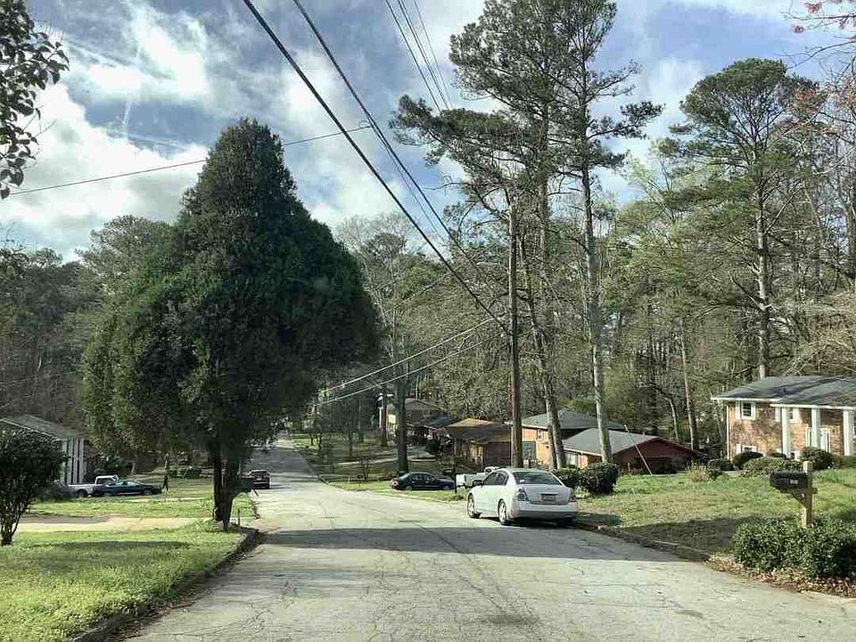 2nd image of 2645 Sherlock Dr
