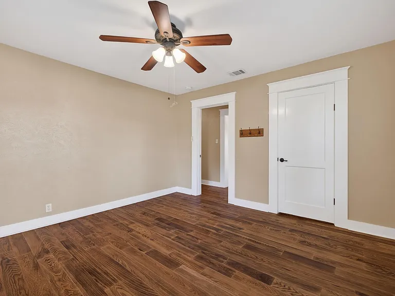 735 Cherico St — Photo 19