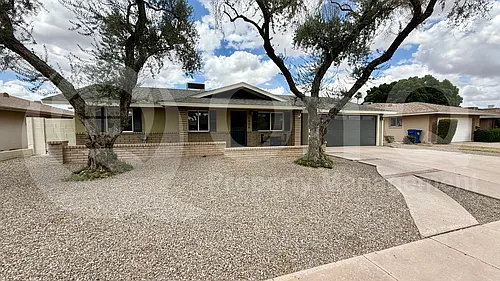 2436 E Fairmont Dr Photo 1