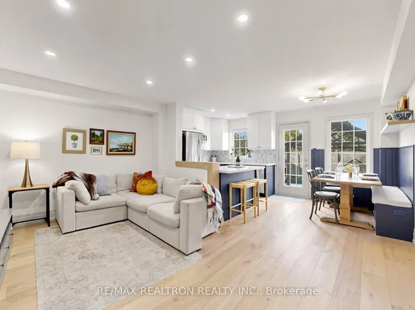 22 Coranto Way, Vaughan, ON L4H 3P6