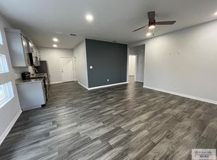 1122 E 20th St #1, Weslaco, TX 78596