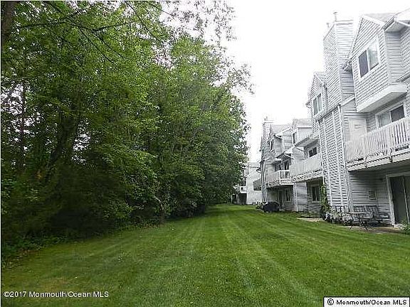 2nd image of 1110 Scarlet Oak Ave