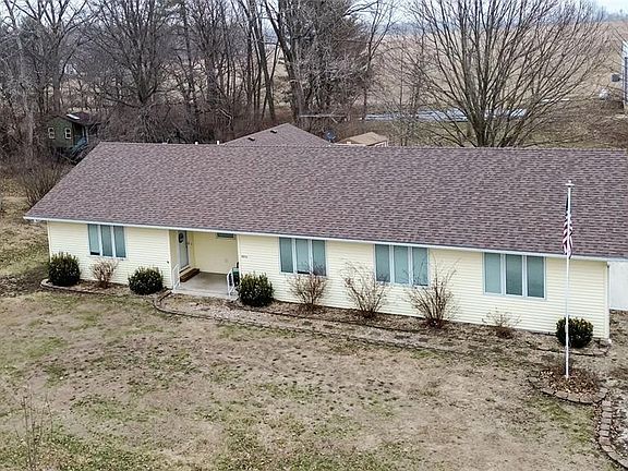 4th image of 1140 Brooklane Dr