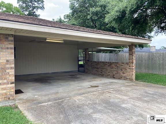 3rd image of 108 Parkwest Dr