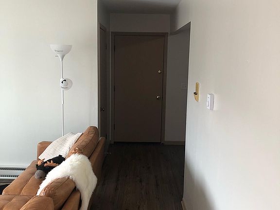 3rd image of 215 Woodrow St #2B