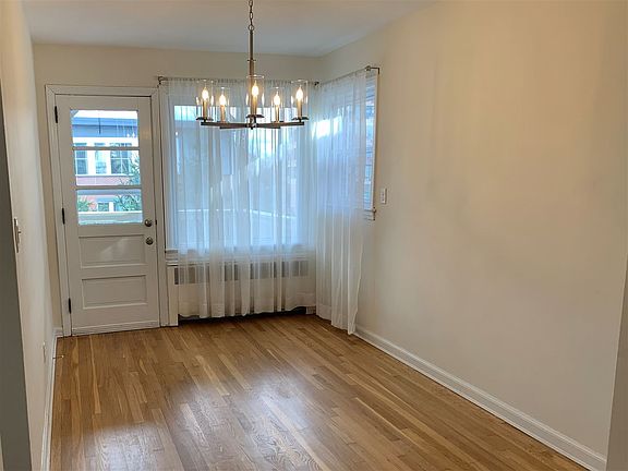 5th image of 1616 Federspiel St #1