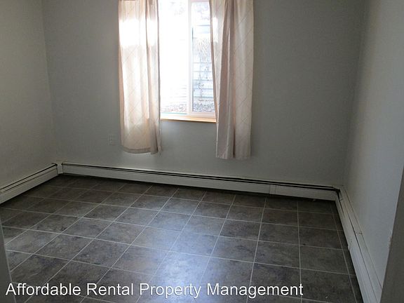 3rd image of 1139 Hamilton Blvd APT 5