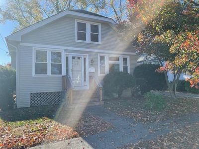 49 Circuit Dr, Riverside, RI, 02915