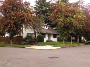 3807-3809 SE Stephens St, Portland, OR 97214