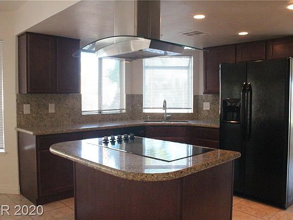 3rd image of 8800 Pavia Dr