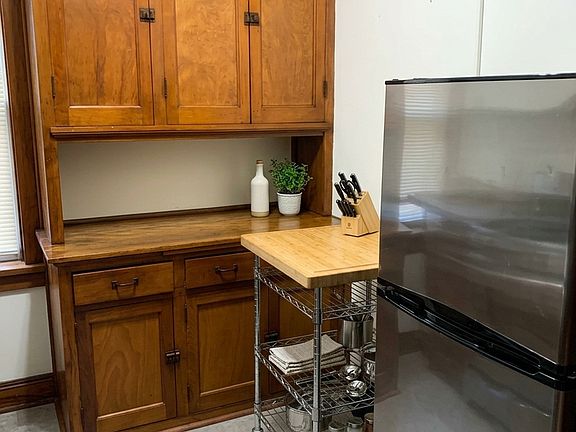3rd image of 3821 N Humboldt Blvd APT 2