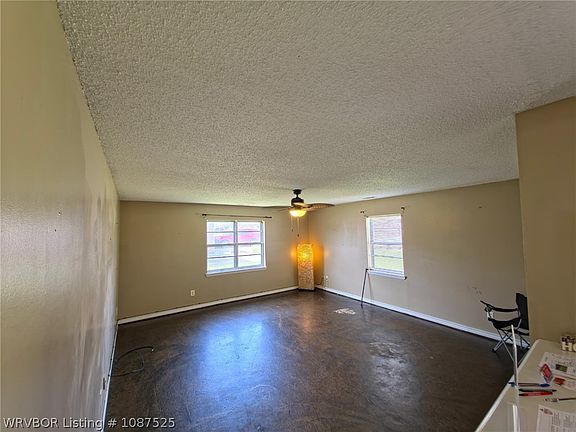 2nd image of 109 Woodbine Ave