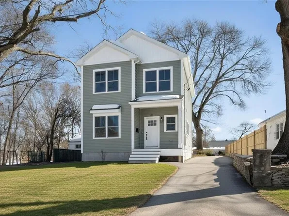 183 Midwood St, Cranston, RI 02910
