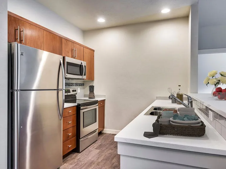 Eagle River Apartments — Photo 42