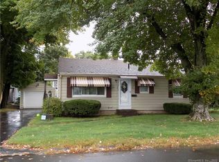 23 Forest St, Plainville, CT 06062