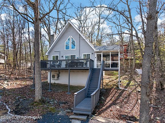 4th image of 3166 Cherry Ridge Rd