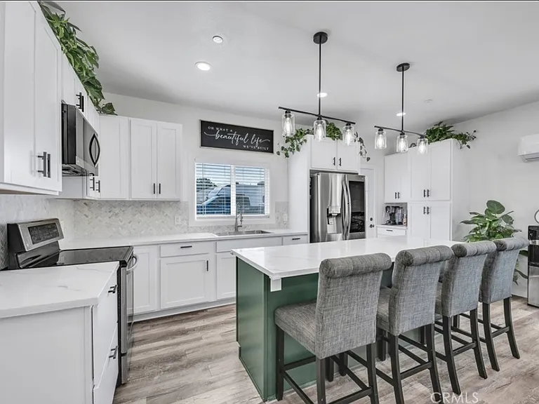43135 Johnston Ave — Photo 4