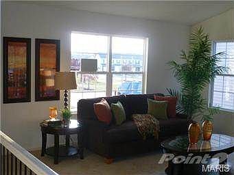 4th image of 99 Robinson Circle Dr