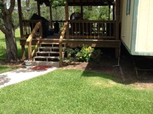 12130 Annette Rd, Angleton, TX 77515