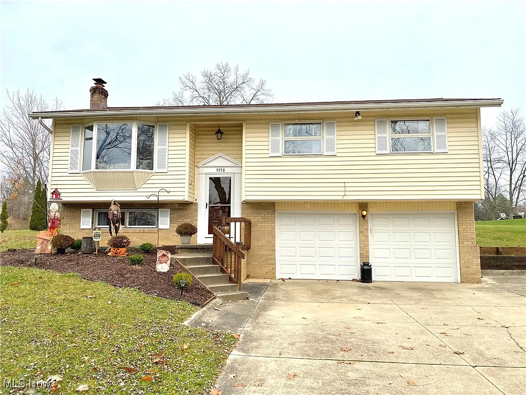 9958 Meldon Dr photo 1
