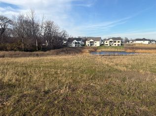 17539 N Valley Dr, Urbandale, IA 50322