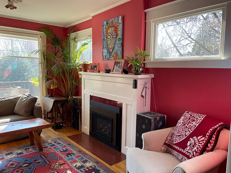 2202 N 44th St — Photo 2