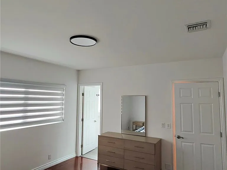 427 Thompson Ave #2 — Photo 12
