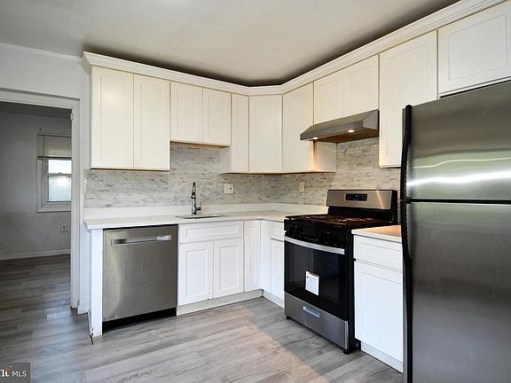 4th image of 712 1st St