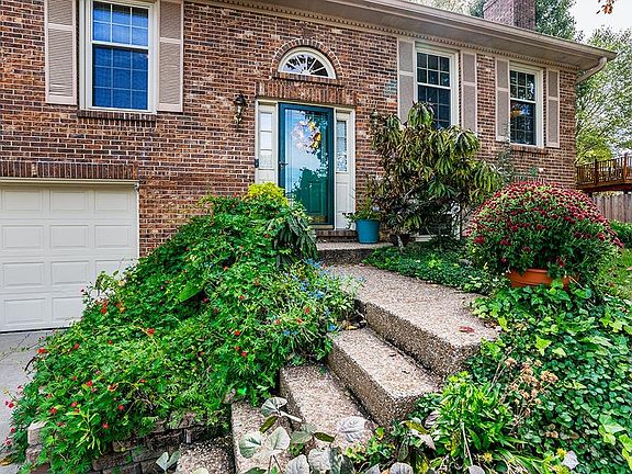 3rd image of 3504 Stone Creek Ct