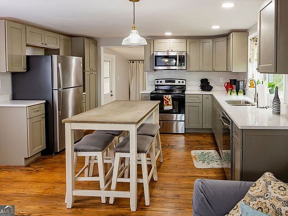 5th image of 107 S Gates Rd