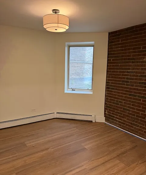 1044 W Byron St #G — Photo 6