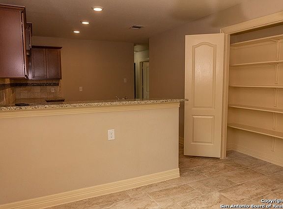 5th image of 2932 Chihuahua St