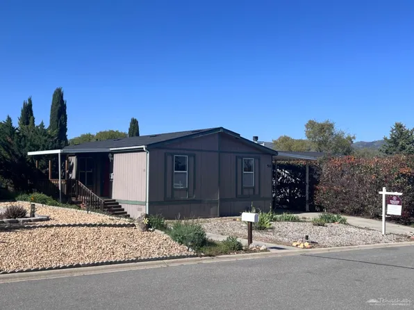 21276 White Pine Dr Space 50, Tehachapi, CA 93561