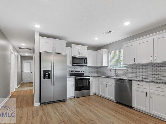 3rd image of 151 Arabian Ln