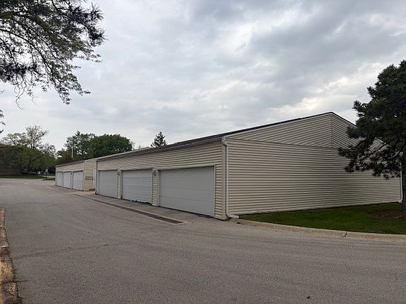 5th image of 183 N Waters Edge Dr W #301