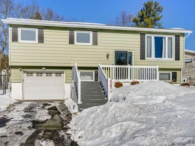 17 Benjamin Lane, Albany, NY, 12205