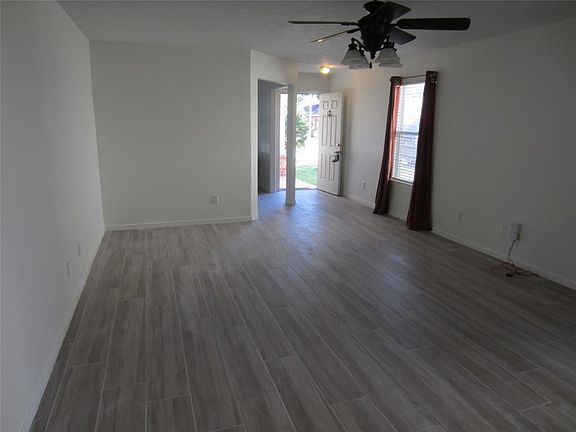 5th image of 21710 Willow Downs Dr