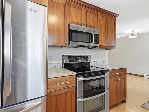 3rd image of 193 Bayberry Hill Ln #193