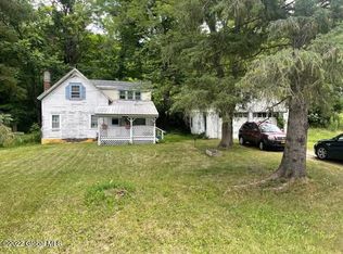 78 Dayfoot Rd, Petersburgh, NY 12138