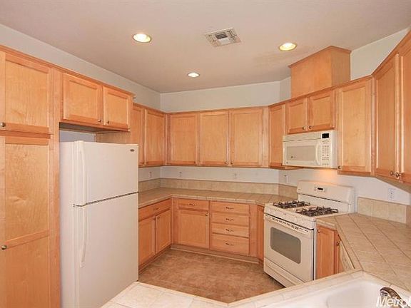 5th image of 2232 Burberry Way